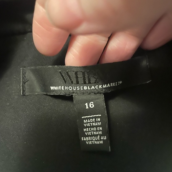 WHBM Women's Black Blazer - Picture 5 of 8